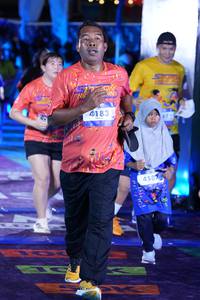 BIB: 4183, 4587
                            <button type="button" onclick="openModal(26224665)" class="btn btn-primary btn-sm float-right btn-popup" data-toggle="modal" data-target=".modal-high-quality">
                        <i class="fas fa-shopping-cart"></i> Add to Cart
                    </button>
                                            <button type="button" onclick="isThisMe(26224665, true)" class="btn btn-success btn-sm float-right btn-popup btn-isme hidden" data-toggle="tooltip" data-placement="bottom" title="นี่คือรูปของคุณใช่ไหม คลิกที่นี่เพื่อเอาเข้าอัลบั้ม">
                        <i class="fas fa-plus"></i> Add to album
                    </button>
                    <button type="button" onclick="isThisMe(26224665, false)" class="btn btn-warning btn-sm float-right btn-popup btn-isnotme hidden">
                        <i class="fas fa-ban"></i> Remove from album
                    </button>